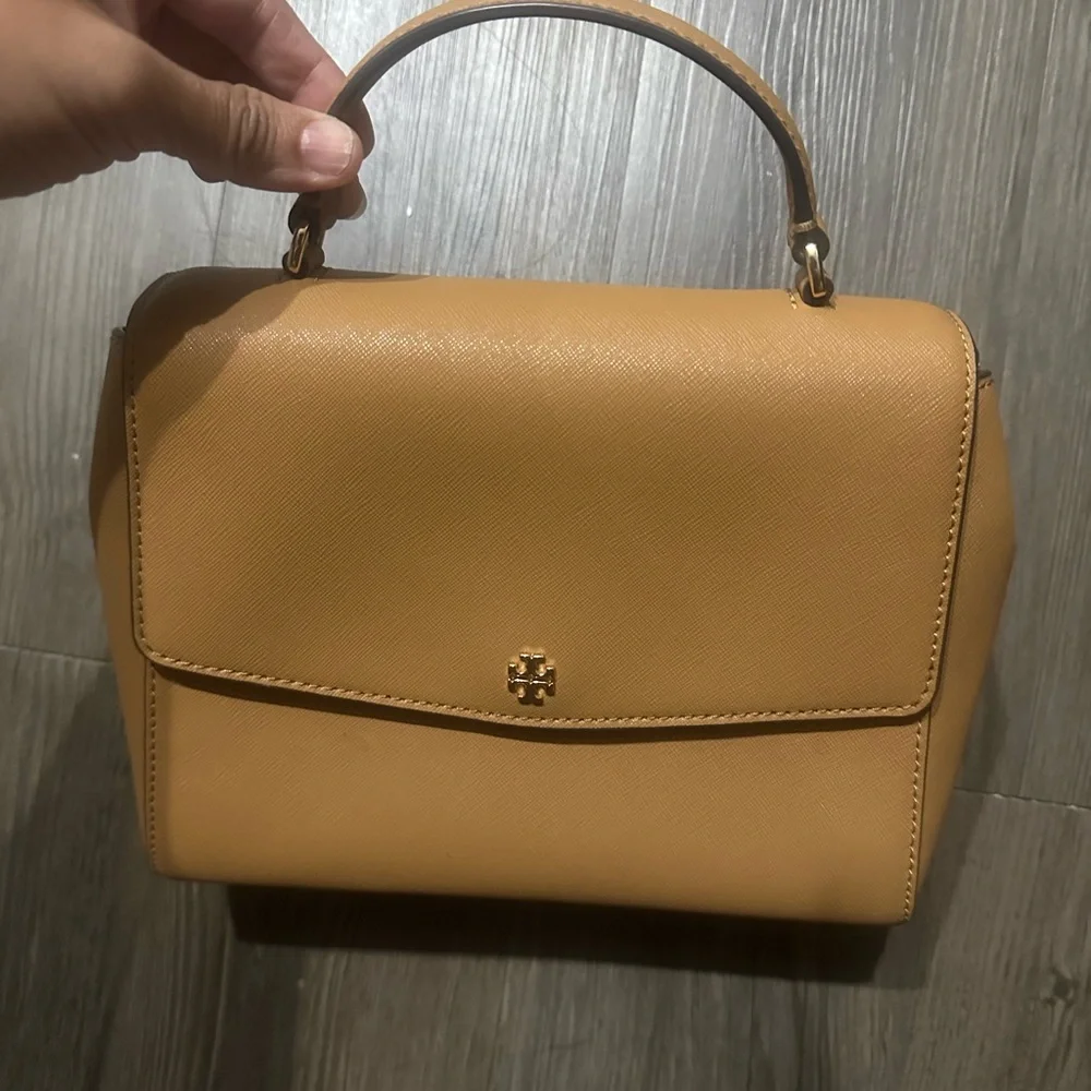 Tory Burch Camel Satchel Excellent like New! - Picture 3 of 9